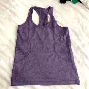 Lululemon workout top